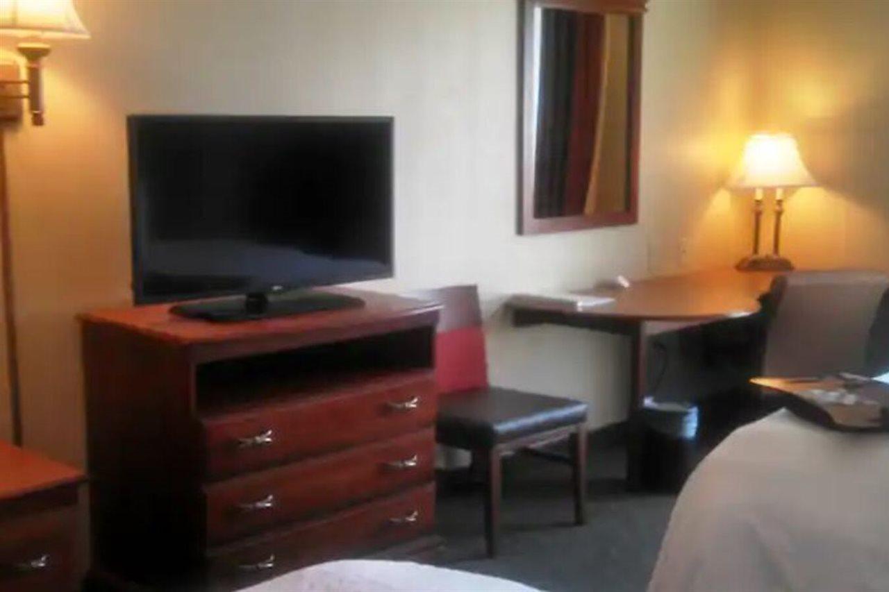 Hampton Inn Greenwood Extérieur photo