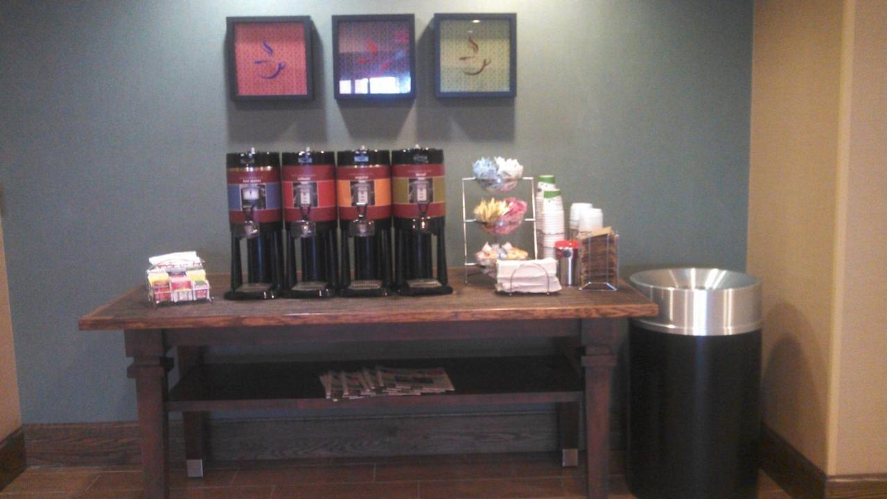 Hampton Inn Greenwood Extérieur photo